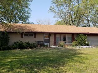 1070 Fairview Ave, Morris, IL 60450