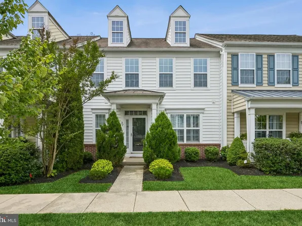 37 Stokes Ave, Voorhees, NJ 08043