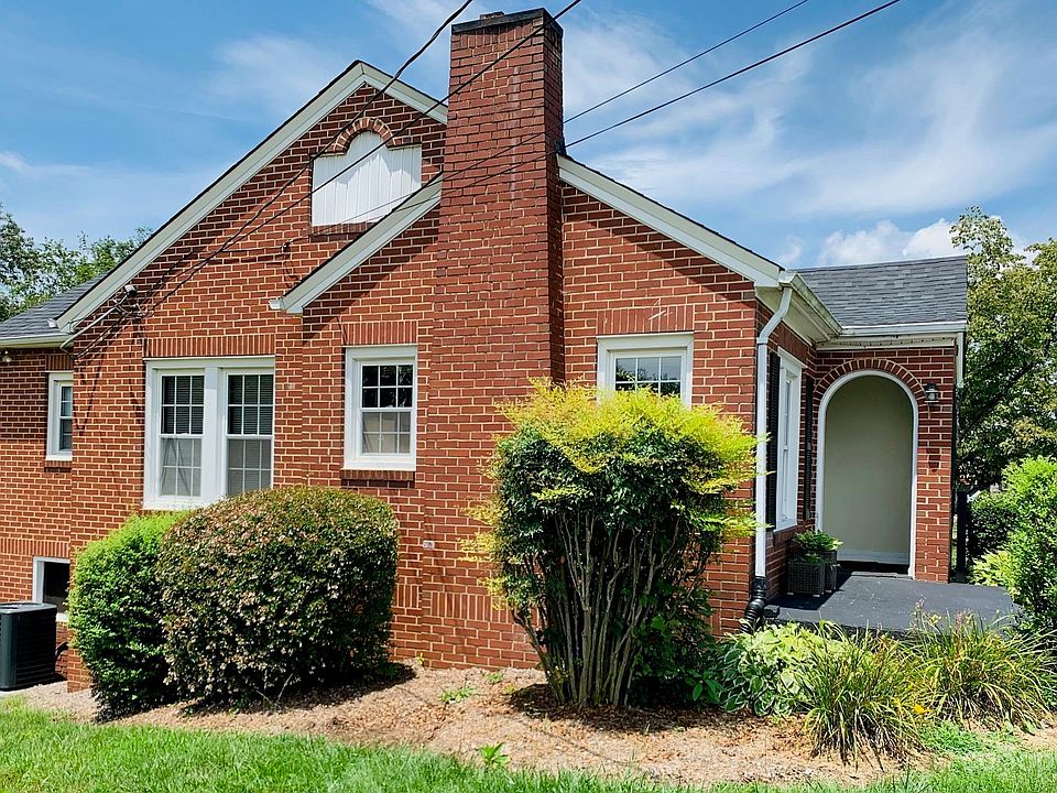 624 Main St, Hudson, NC 28638 Zillow
