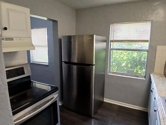 5th image of 1645 NE 149th St #4