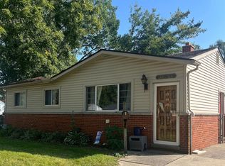 34561 John St, Wayne, MI
