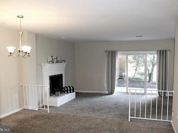 4th image of 3869 Persimmon Cir