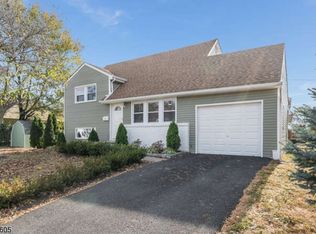 9 Speer St, Somerville, NJ 08876