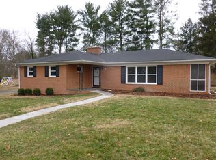 6 Barger Dr, Lexington, VA 24450