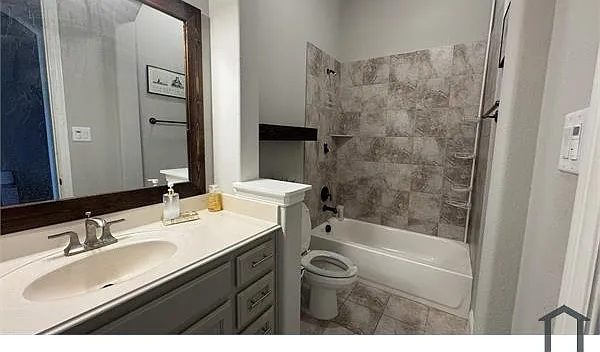 5912 Adair Ln — Photo 4