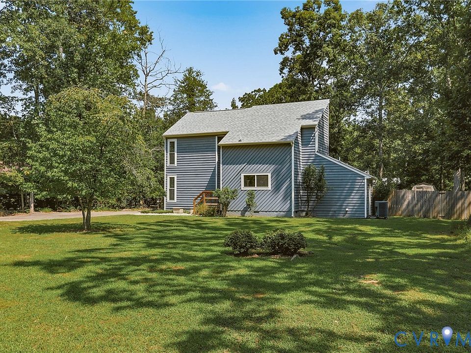 1st image of 9541 Woodgate Rd
