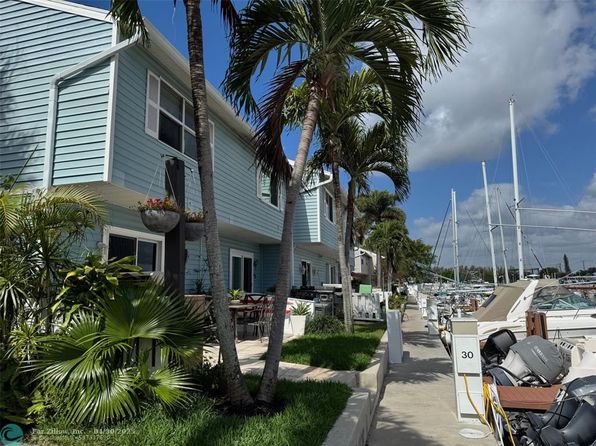 2559 NE 15th ST, Pompano Beach, FL 33062
