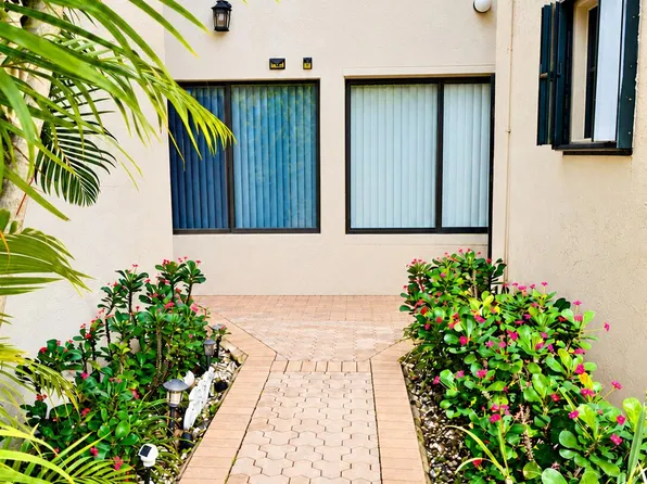 950 Mockingbird Ln APT 614B, Fort Lauderdale, FL 33324