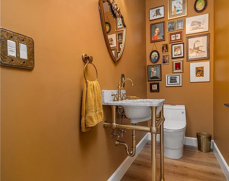 21327 Providencia St — Photo 37