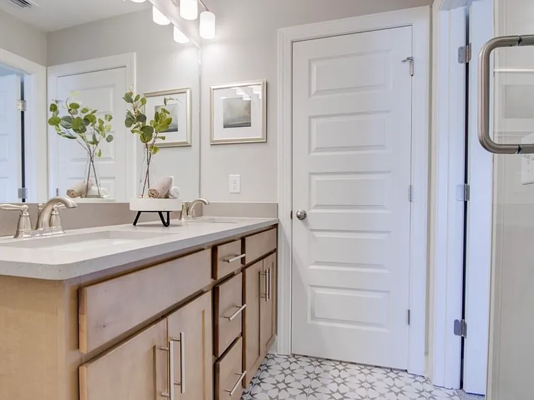 5208 Gladecress Ln #5208 — Photo 4