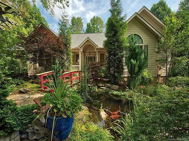 1st image of 544 Crystal Tree Dr
