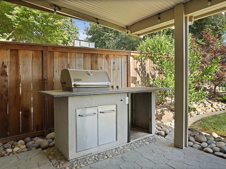 6687 Brook Falls Cir — Photo 7