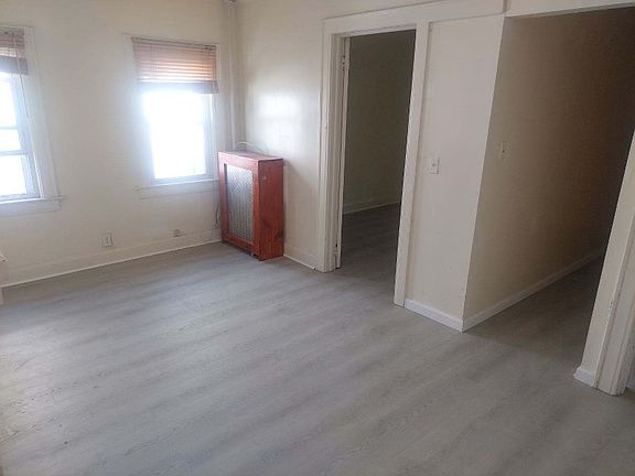 2nd image of 13727 Holly Ave #2F