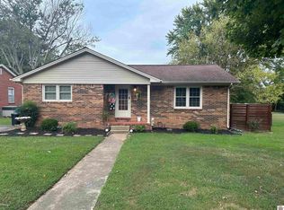 321 Irvan St, Murray, KY 42071