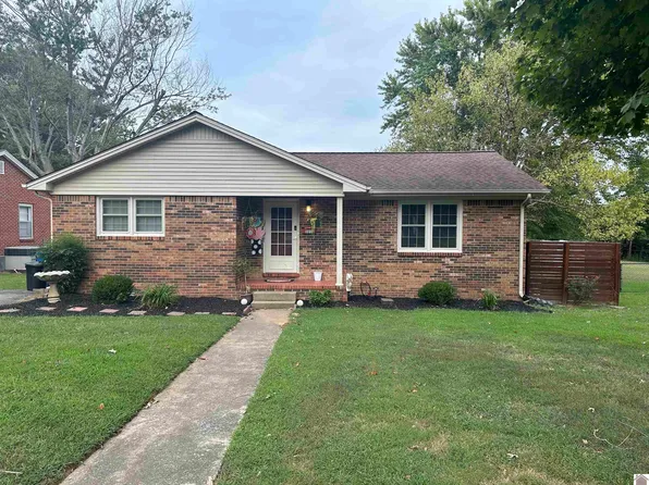 321 Irvan St, Murray, KY 42071