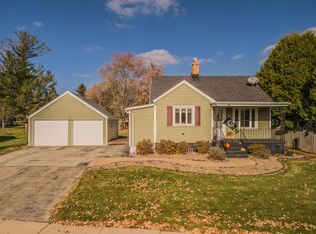 3416 Menasha Ave, Manitowoc, WI 54220