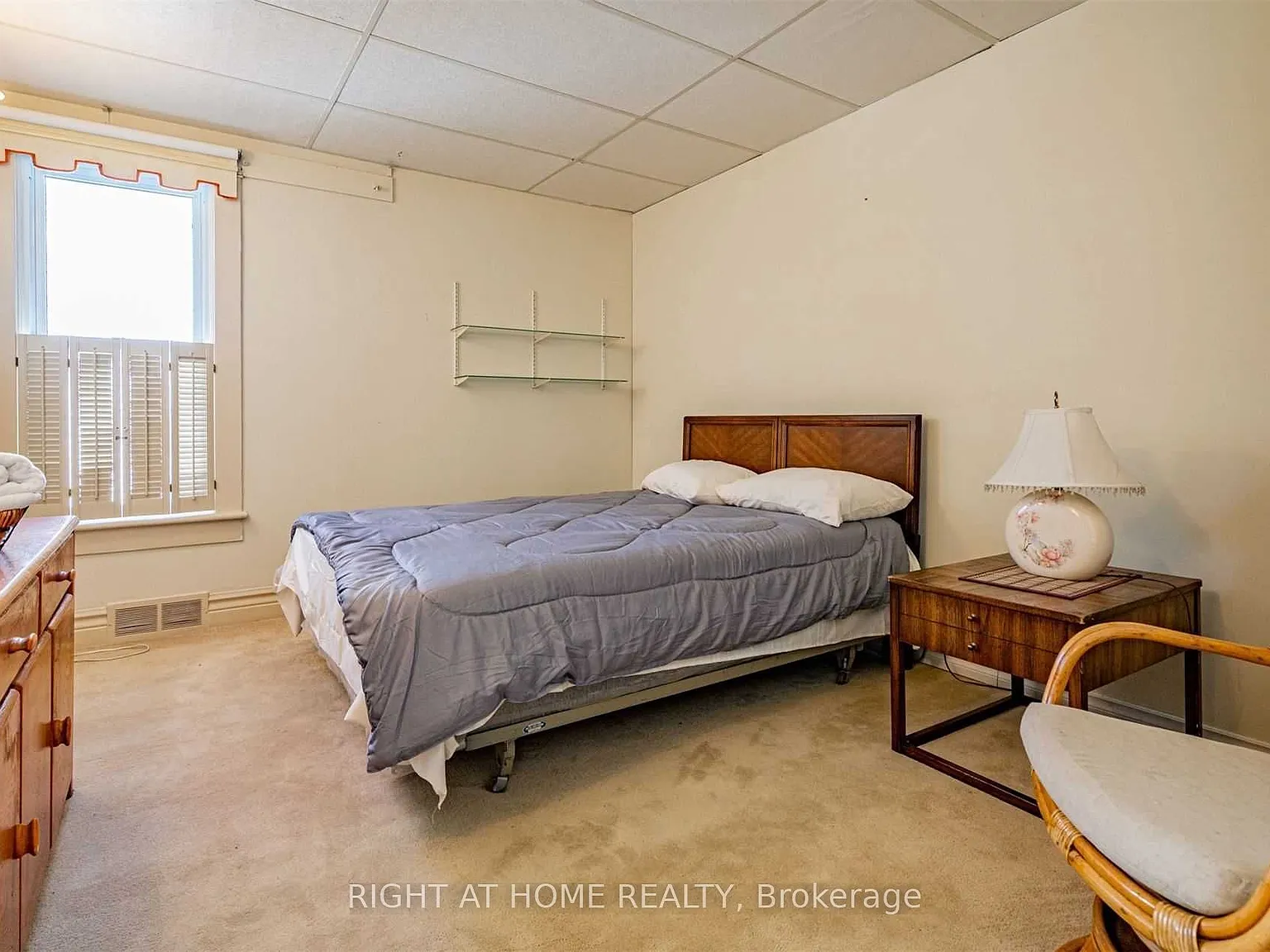 3 bed, $2,600 — Photo 2