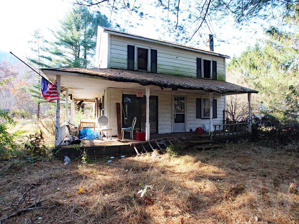 2nd image of 131 Marsh Hill Rd