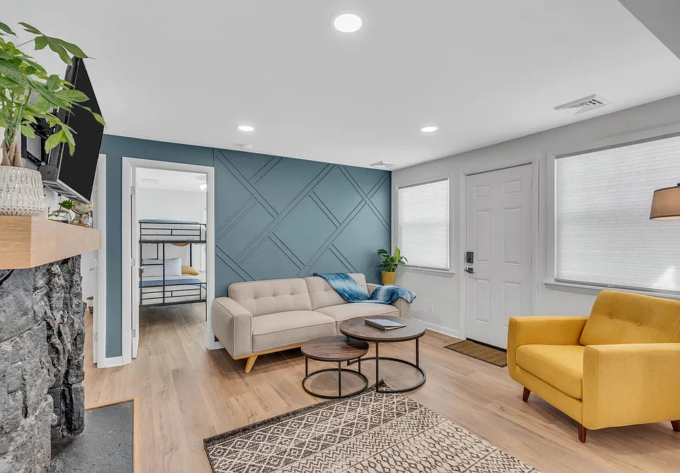 506 Brinley Ave #9