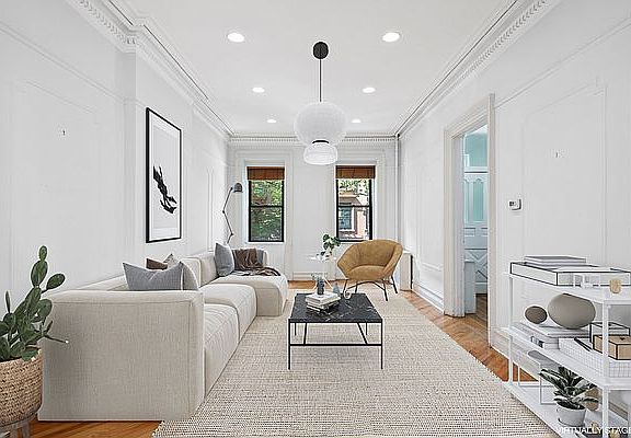 3rd image of 397 Sackett St #1