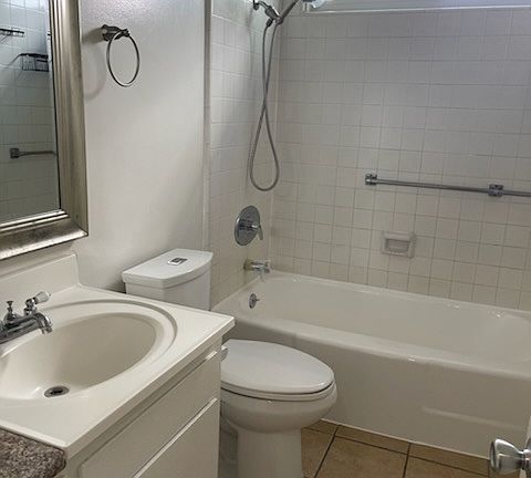 3rd image of 3734 Bagley Ave APT 2