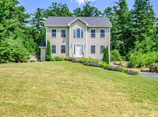 6 Abby Rd, Raymond, ME 04071