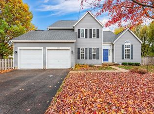 1422 Wildmint Trl, Elgin, IL 60123