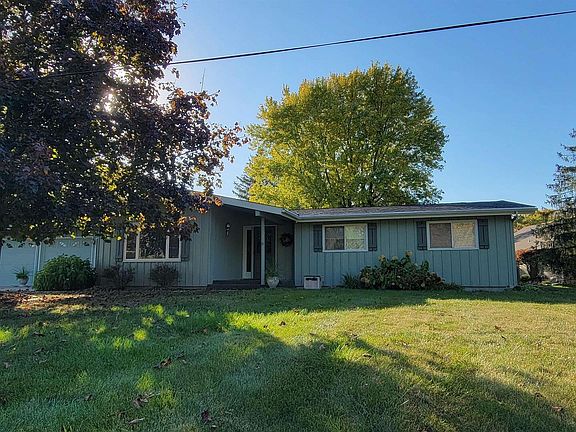 2nd image of 717 Alpine Dr