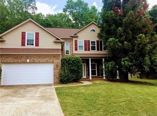 2501 Ashby Woods Dr, Matthews, NC 28105