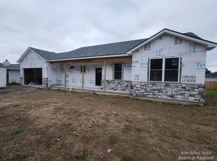 496 Tilton Dr, Tecumseh, MI 49286