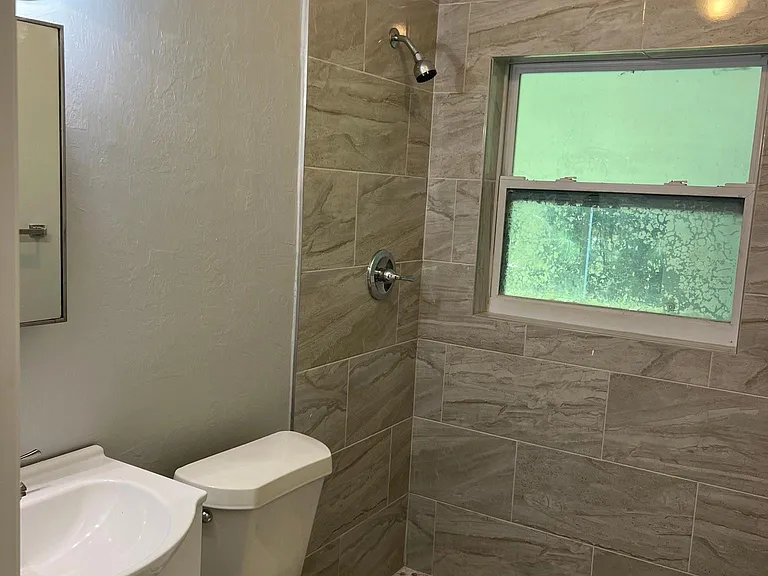 337 Tudor Dr #L — Photo 7