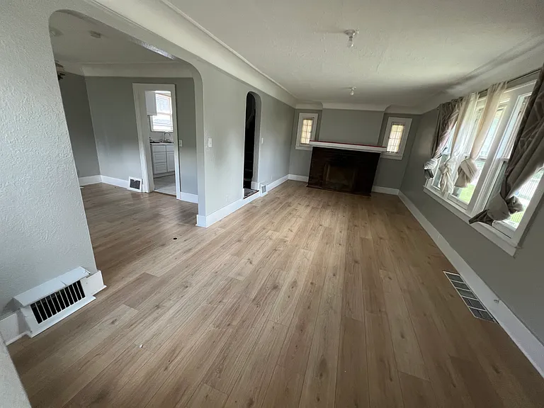 1317 May St — Photo 3