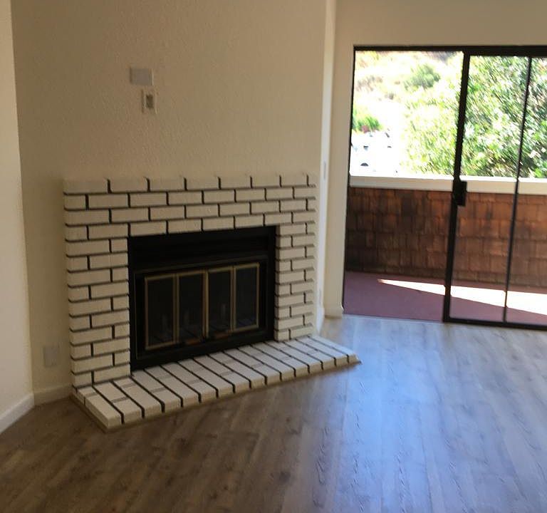1st image of 1666 La Terrace Cir