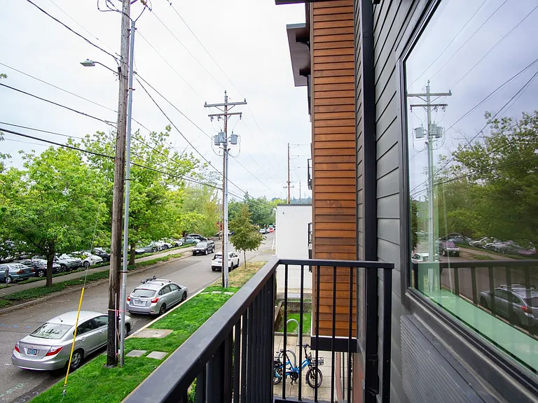 6015 S Virginia Ave #208 — Photo 13