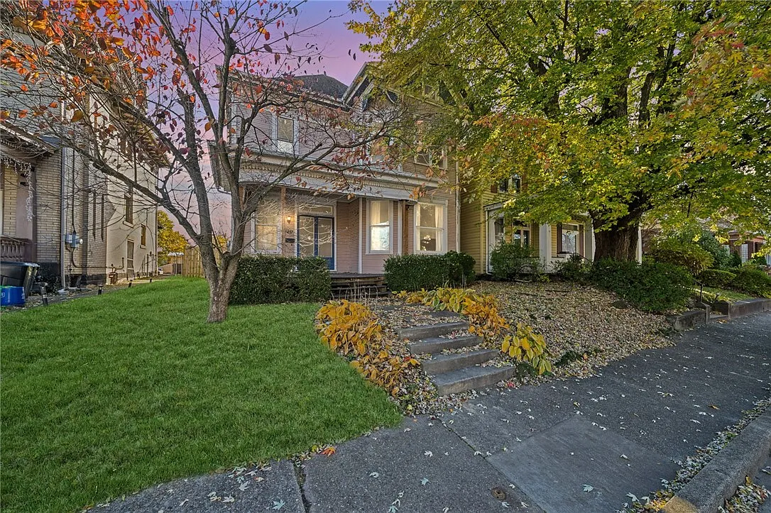 120 N 1st St photo 1