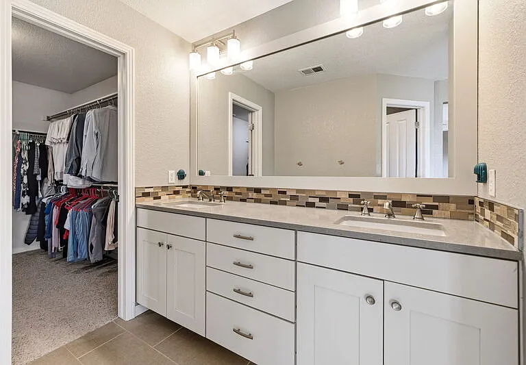 14141 Fairwind Ln — Photo 18