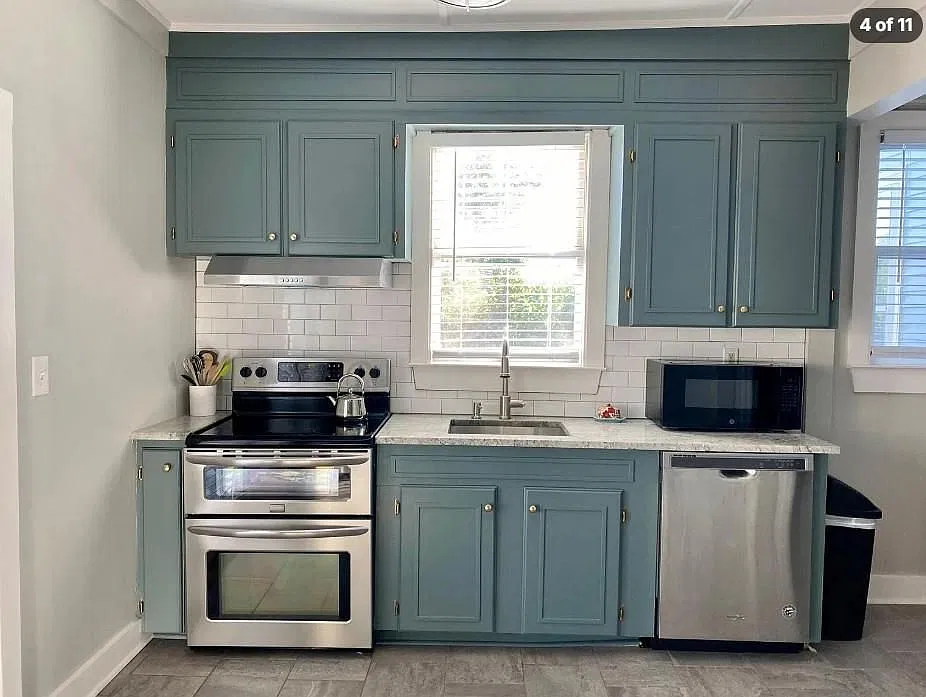 2 bed, 1.0 bath, 978 sqft, $2,500 — Photo 4