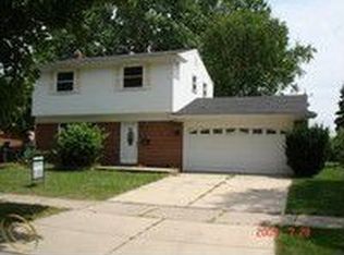 9235 Roosevelt St, Taylor, MI 48180