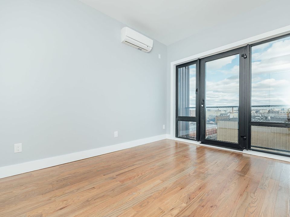 1st image of 115 Stanwix St #6170