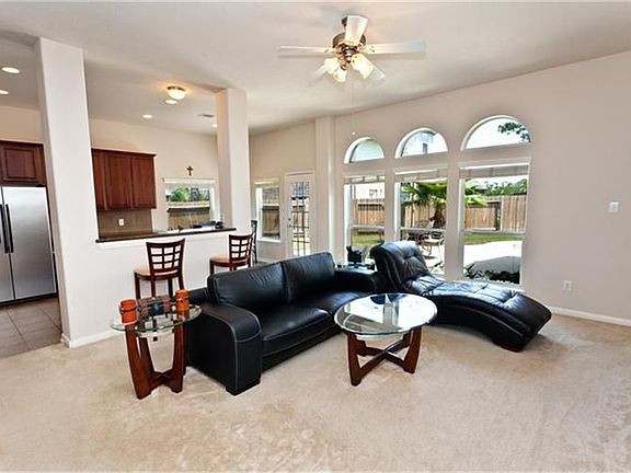3rd image of 507 Brays Ct
