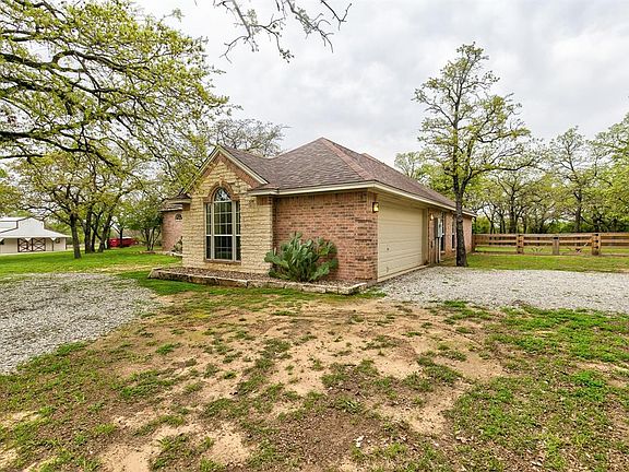 4th image of 354 County Road 3737
