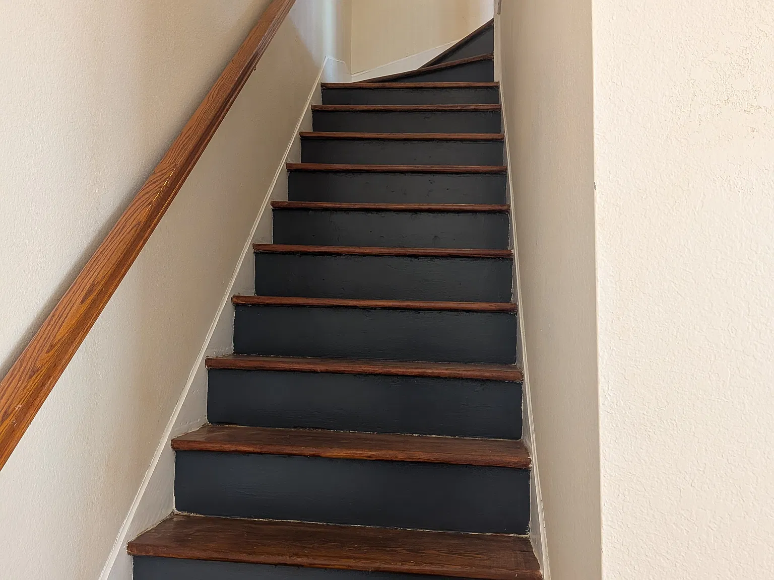 3 bed, 1400 sqft, $1,700 — Photo 3