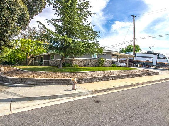 4th image of 824 Hibiscus Dr