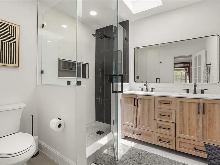 1328 Landry Cir — Photo 24