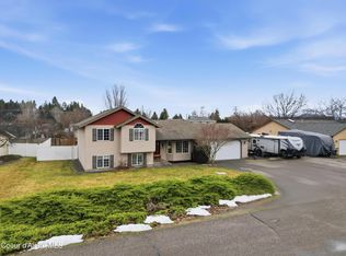 858 E Maple Pl, Hayden Lake, ID 83835