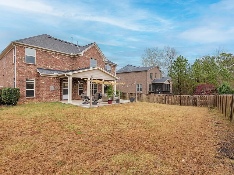 646 Village Market Dr — Photo 12