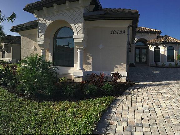 4th image of 10539 Valencia Lakes Dr