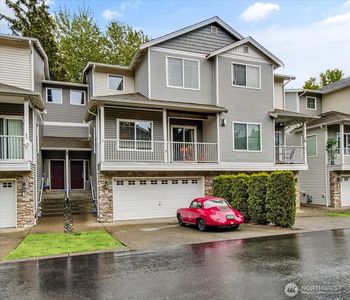 9410 7th Avenue SE #B4, Everett, WA, 98208