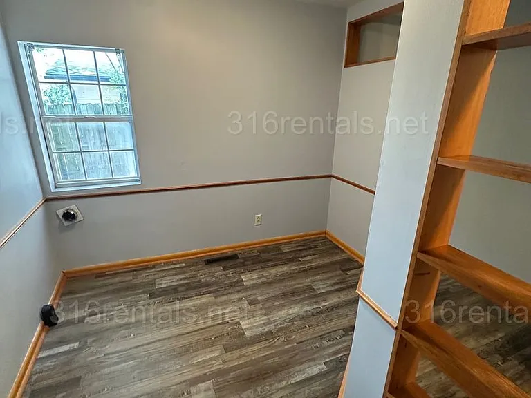 1748 S Meridian Ave — Photo 15