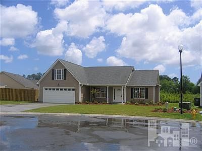 1st image of 1012 Sweetbay Circle